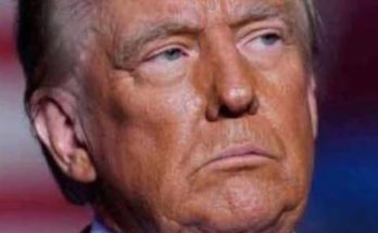 students protesting policy on US campus